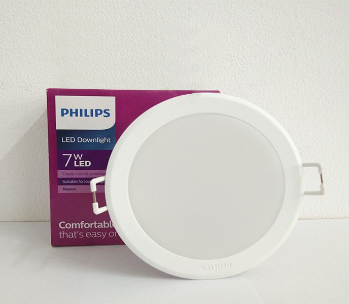 Đèn LED downlight tròn âm trần 7W kích thước lỗ cắt 90mm ánh sáng vàng Philips 59445 MESON 7W D90-3000K